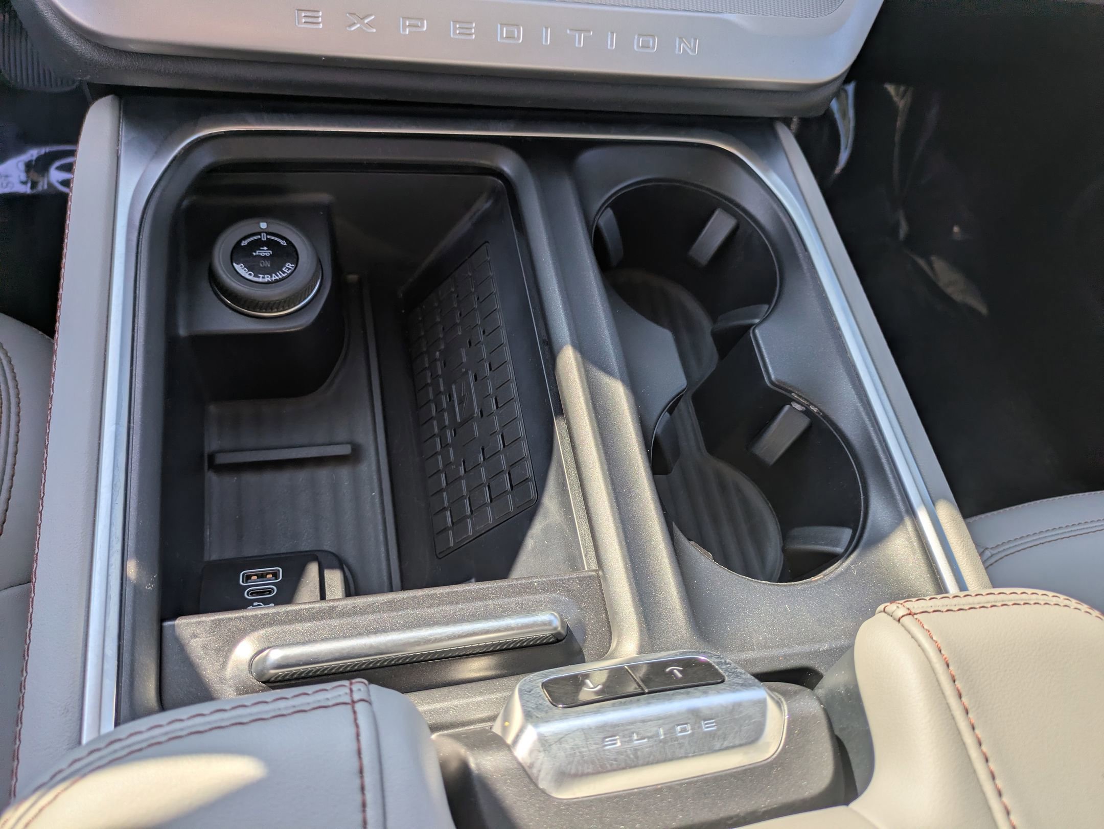 Certified 2025 Ford Expedition Active image 23