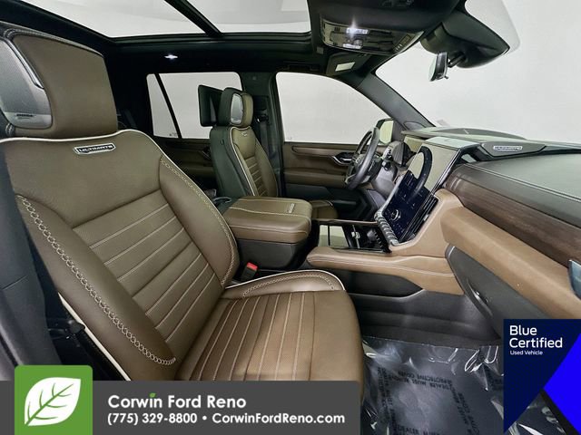 Used 2025 GMC Yukon Denali Ultimate AWD/4WD image 35