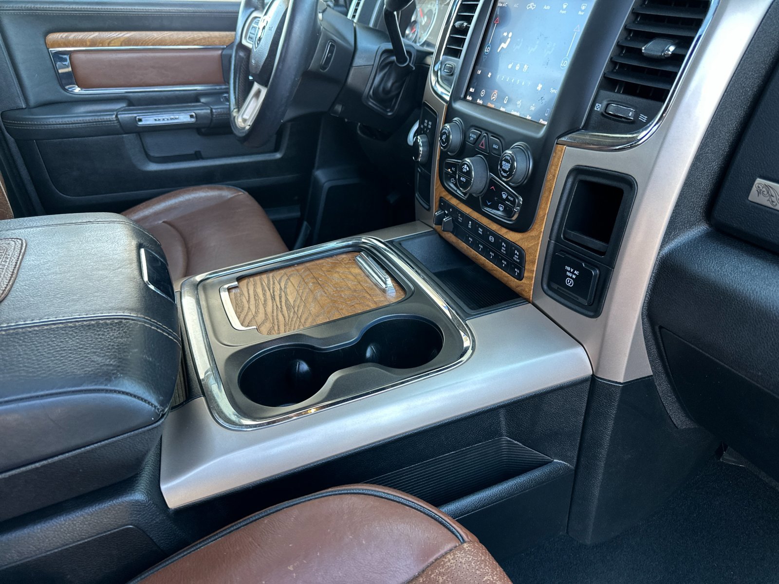 Used 2018 RAM 2500 Longhorn w/ Snow Chief Group image 15