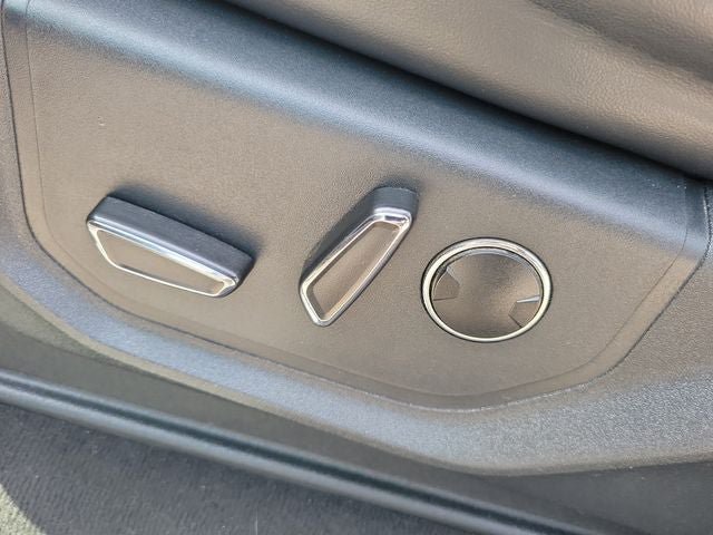 Certified 2022 Ford F350 Platinum AWD/4WD image 6