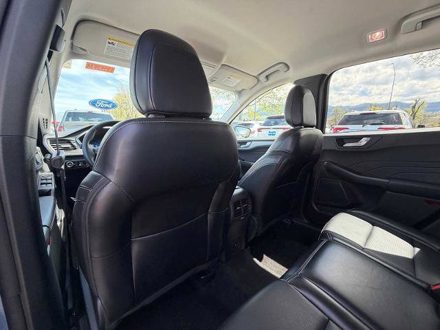 Certified 2024 Ford Escape Platinum AWD/4WD image 25