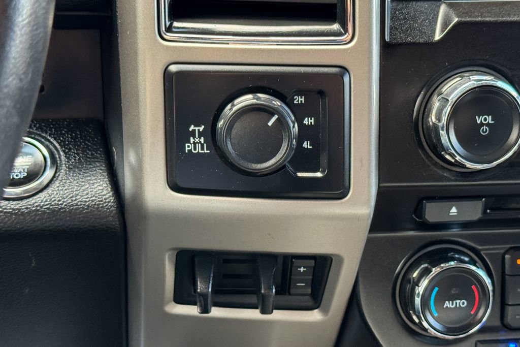 Certified 2018 Ford F250 Lariat w/ Lariat Ultimate Package AWD/4WD image 40