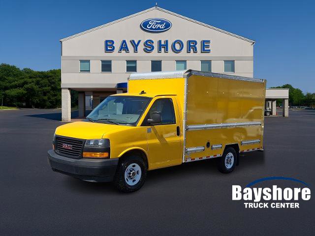 Used 2021 GMC Savana 3500 w/ Power Convenience Package RWD image 1