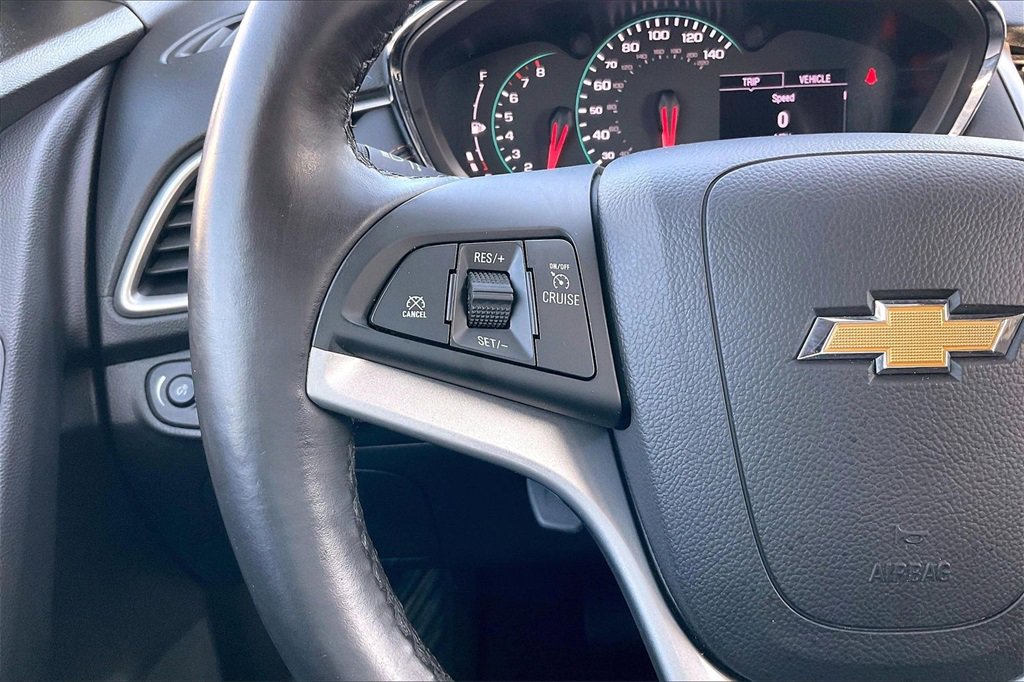 Used 2019 Chevrolet Trax LT w/ LT Convenience Package image 16