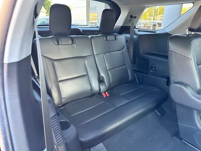 Certified 2022 Ford Explorer XLT w/ Equipment Group 202A AWD/4WD image 43