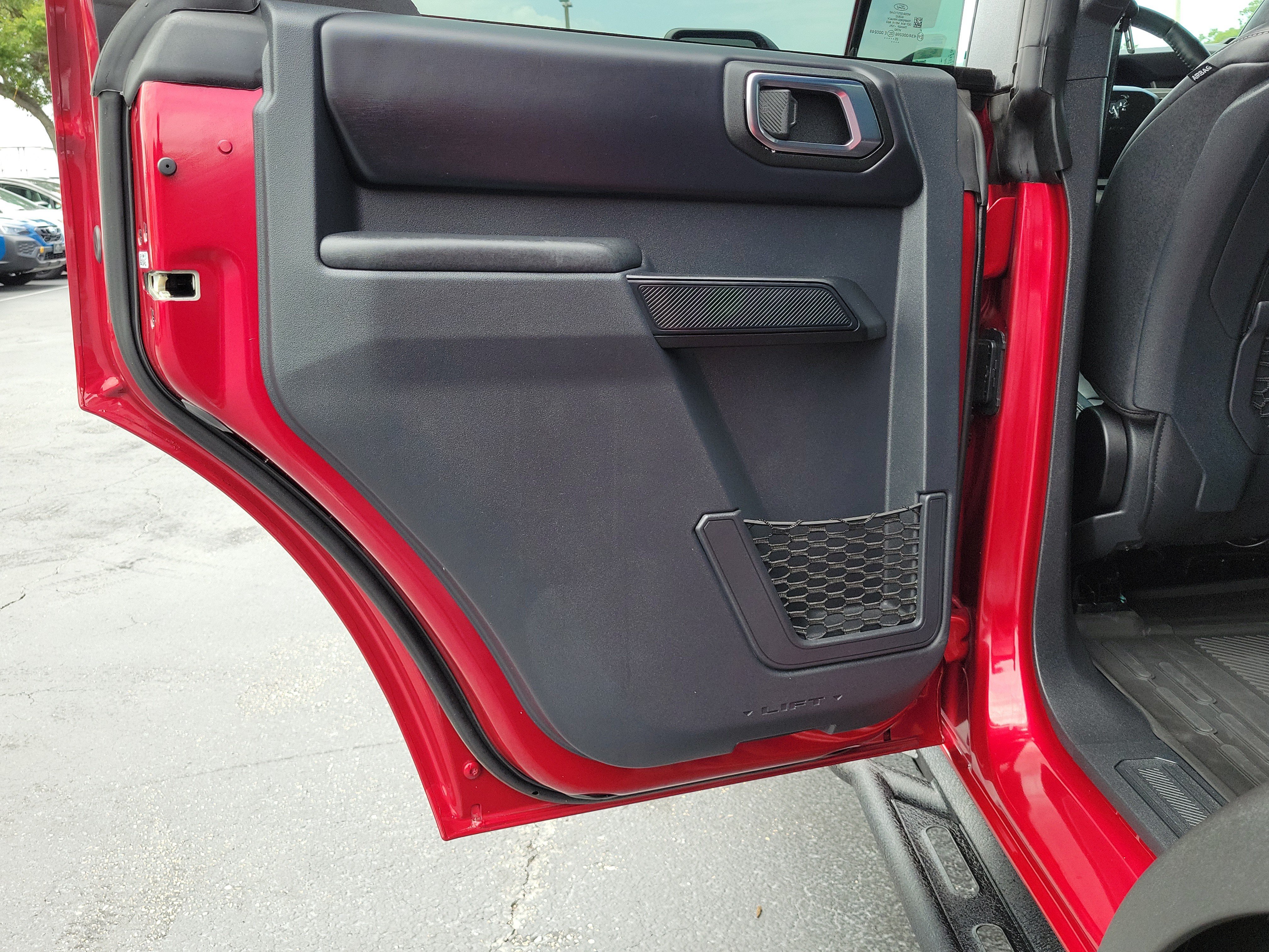 Certified 2025 Ford Bronco Badlands AWD/4WD image 9