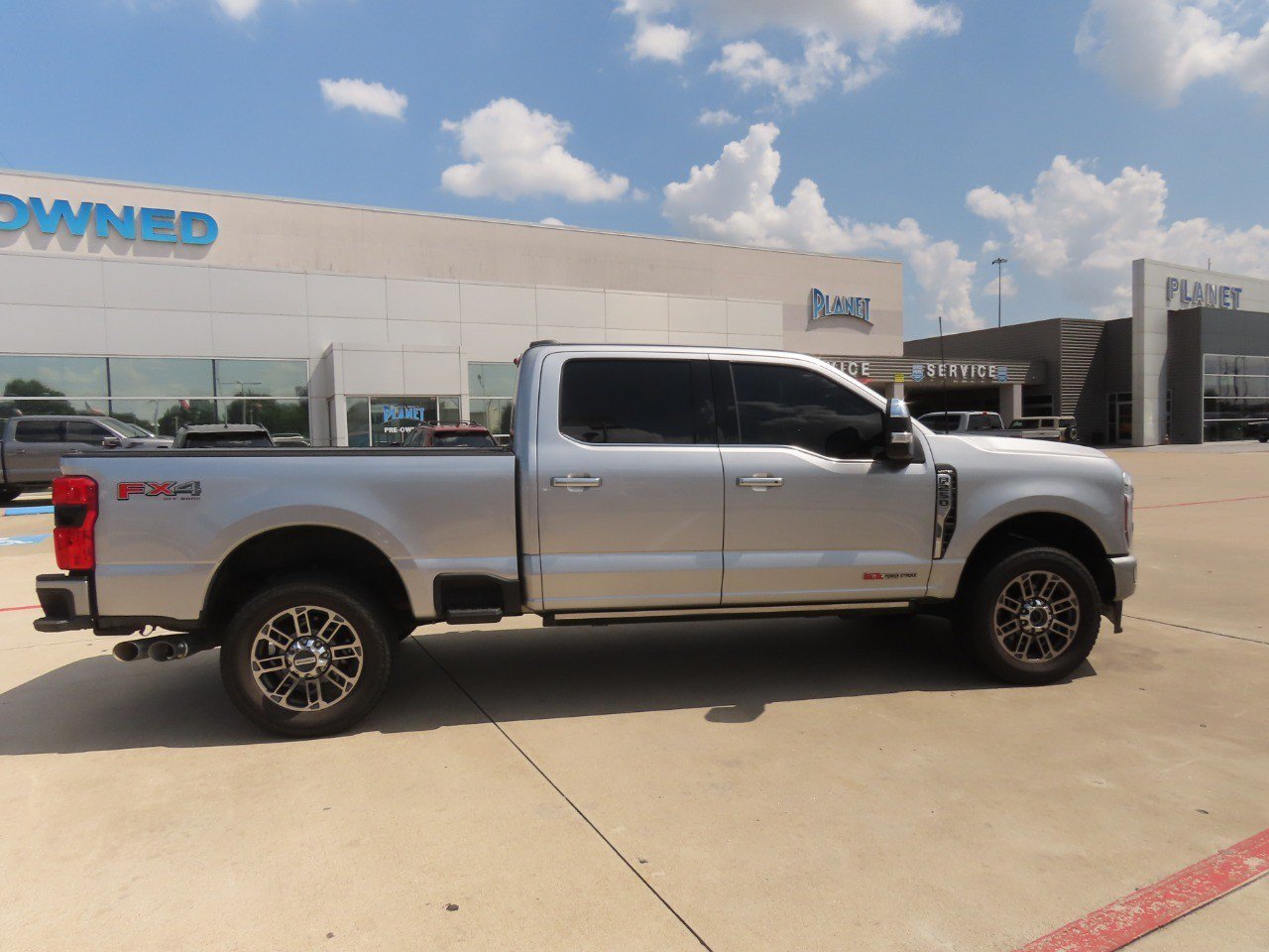 Certified 2024 Ford F250 Limited w/ FX4 Off-Road Package AWD/4WD image 8
