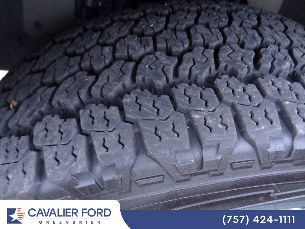 Certified 2022 Ford F150 Platinum w/ Equipment Group 701A High AWD/4WD image 15