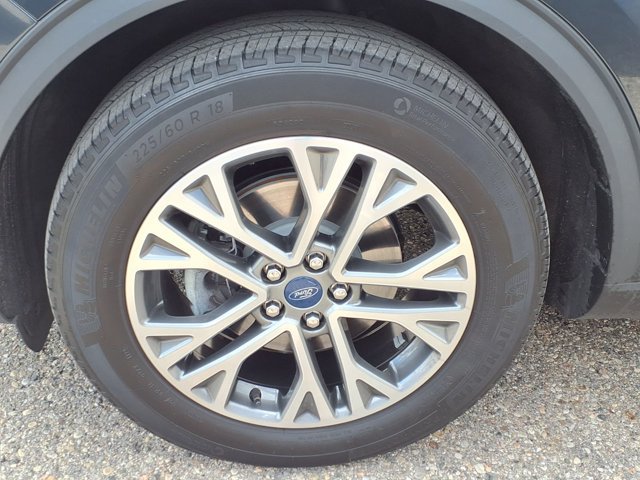Certified 2022 Ford Escape SEL AWD/4WD image 27