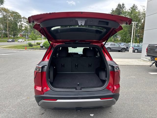 Used 2025 Chevrolet Equinox LT AWD/4WD image 10