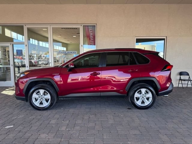 Used 2021 Toyota RAV4 LE w/ Carpet Mat Package (TMS) AWD/4WD image 2