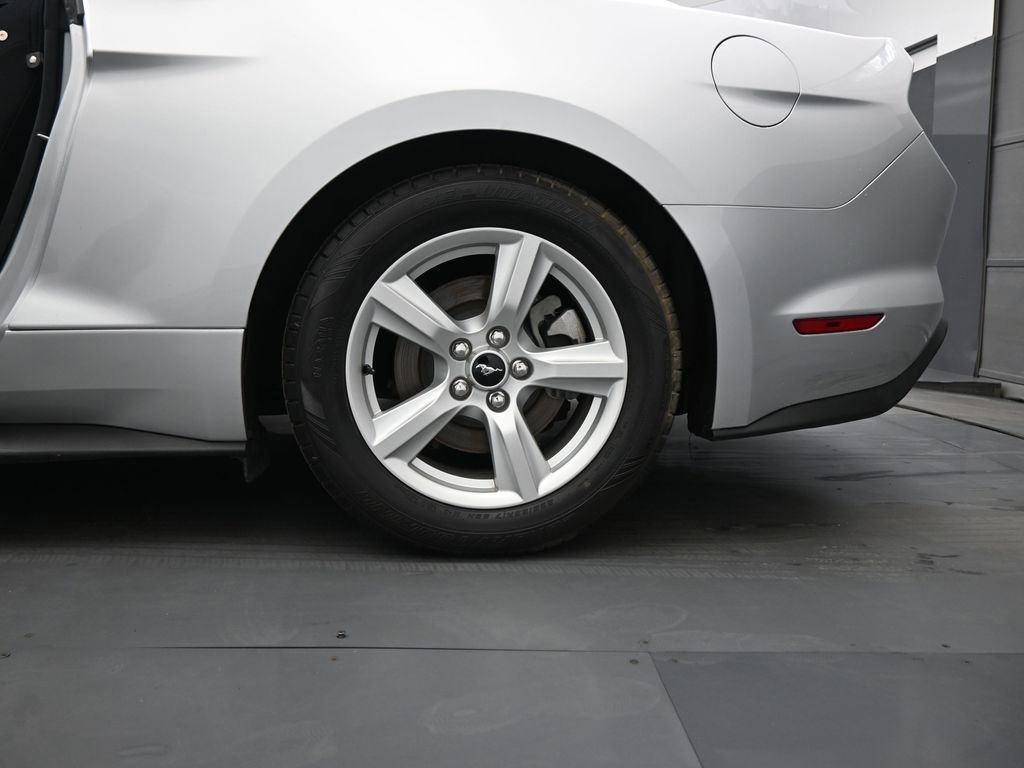 Certified 2019 Ford Mustang Coupe image 44