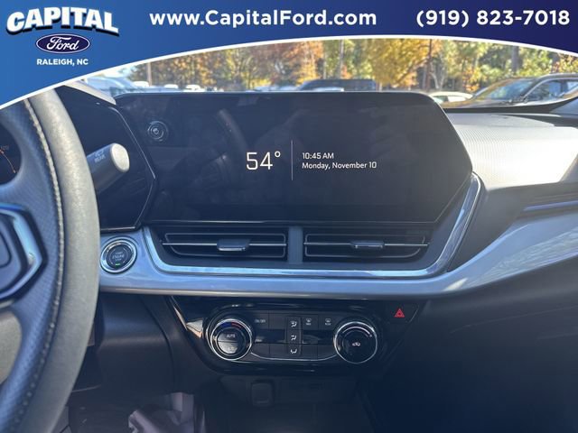 Used 2024 Chevrolet Trax LT image 25