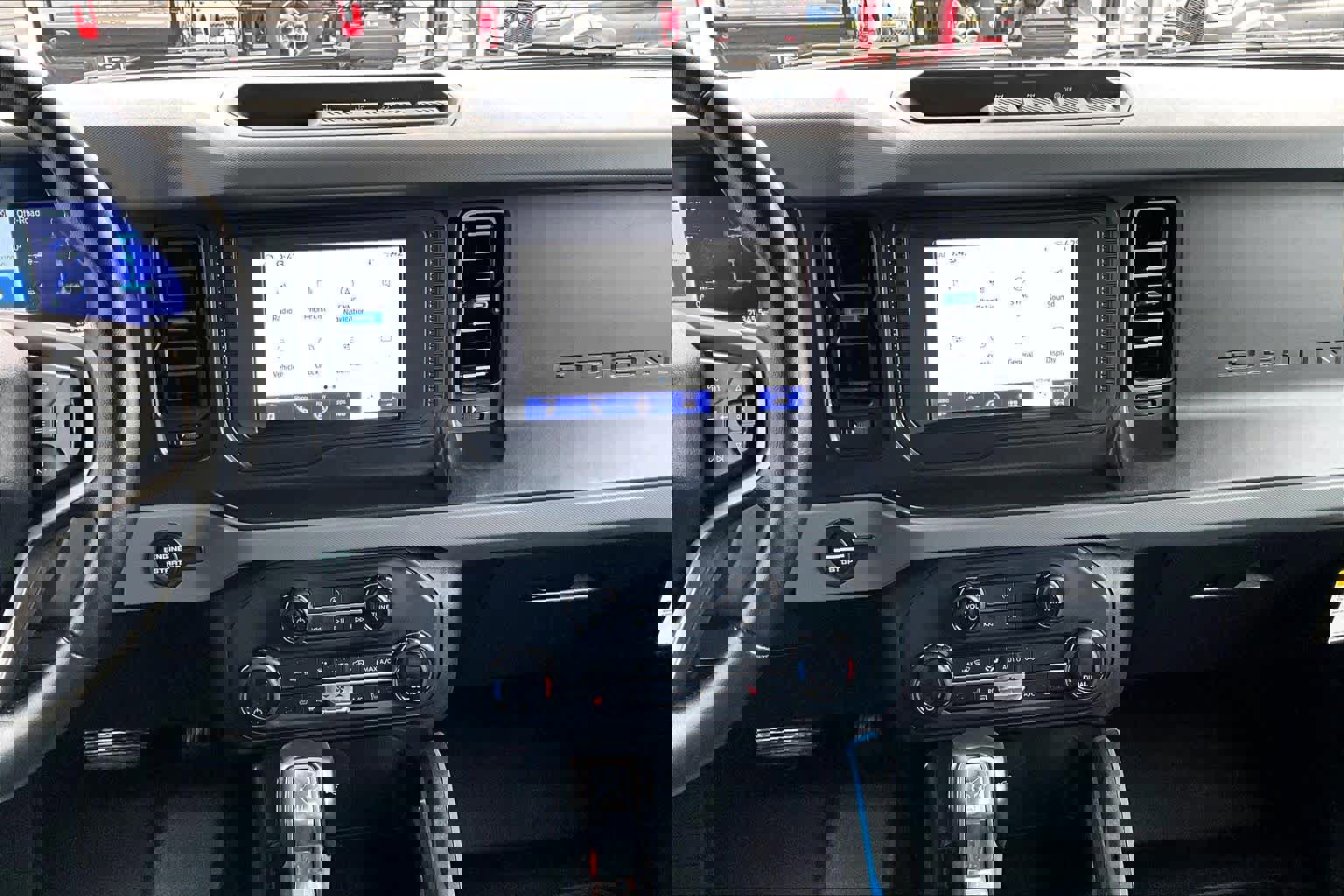 Certified 2023 Ford Bronco Black Diamond image 9