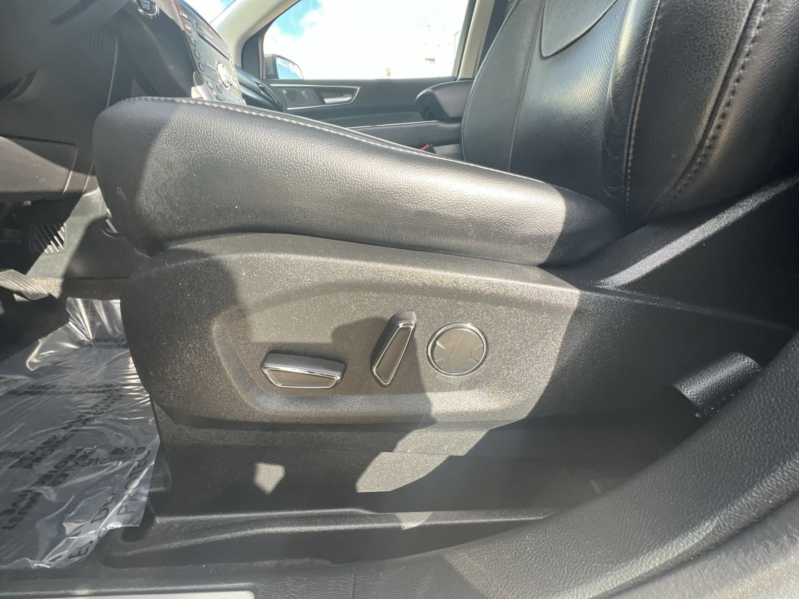 Certified 2019 Ford Edge Titanium w/ Equipment Group 301A image 14