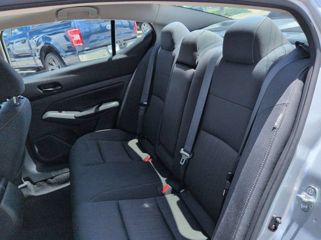Used 2024 Nissan Altima 2.5 SV FWD image 13