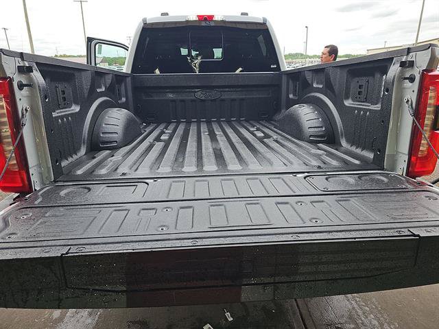 Certified 2026 Ford F250 XLT w/ XLT Premium Package AWD/4WD image 14