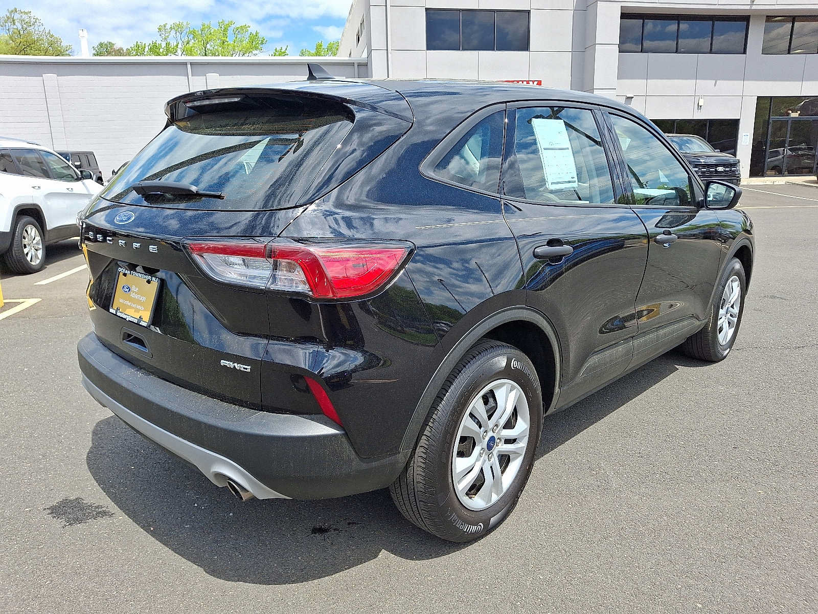 Certified 2022 Ford Escape S AWD/4WD image 7