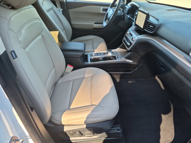 Certified 2023 Ford Explorer XLT w/ Equipment Group 202A AWD/4WD image 36