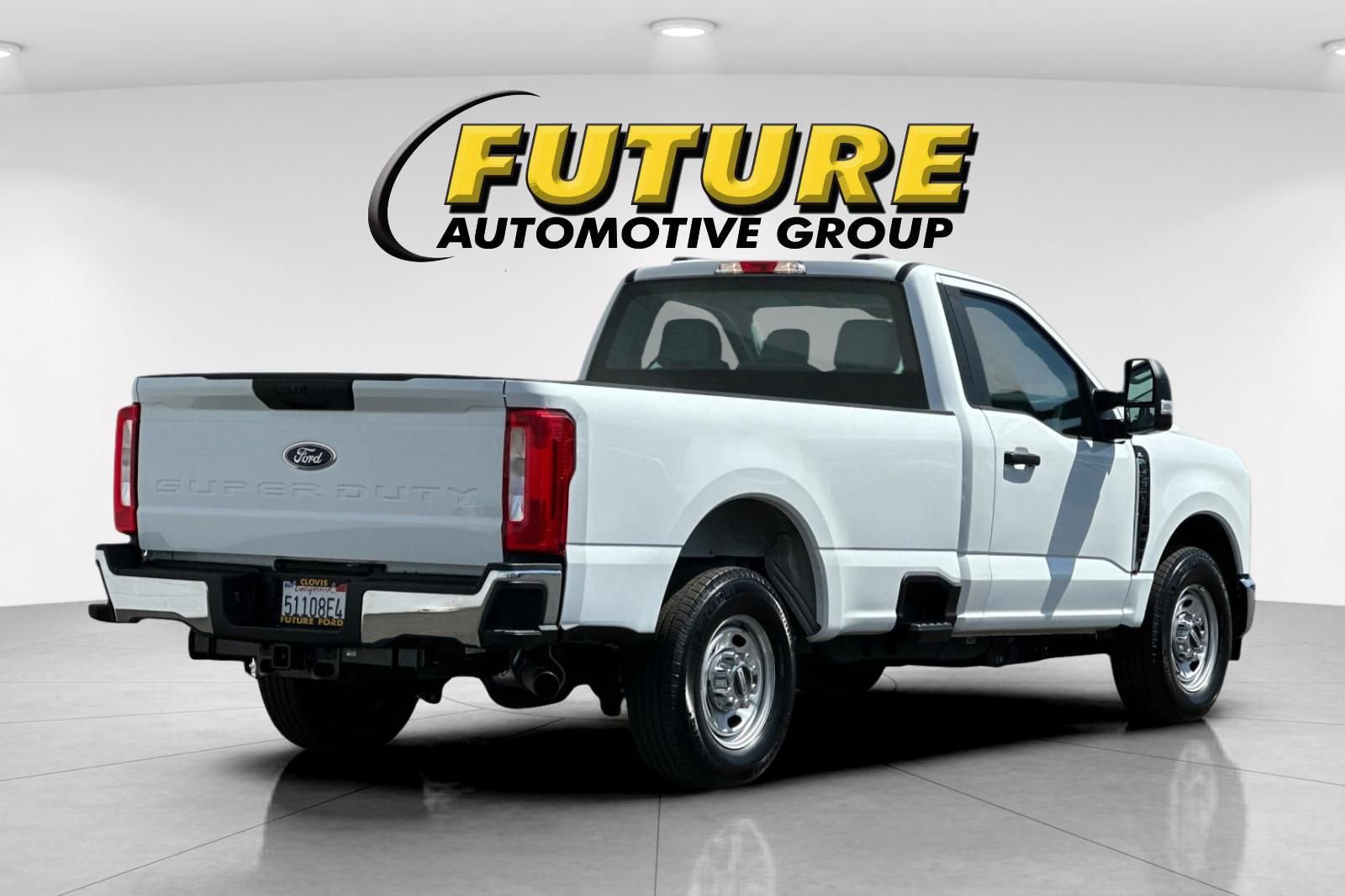 Certified 2024 Ford F250 XL w/ XL Chrome Package image 5