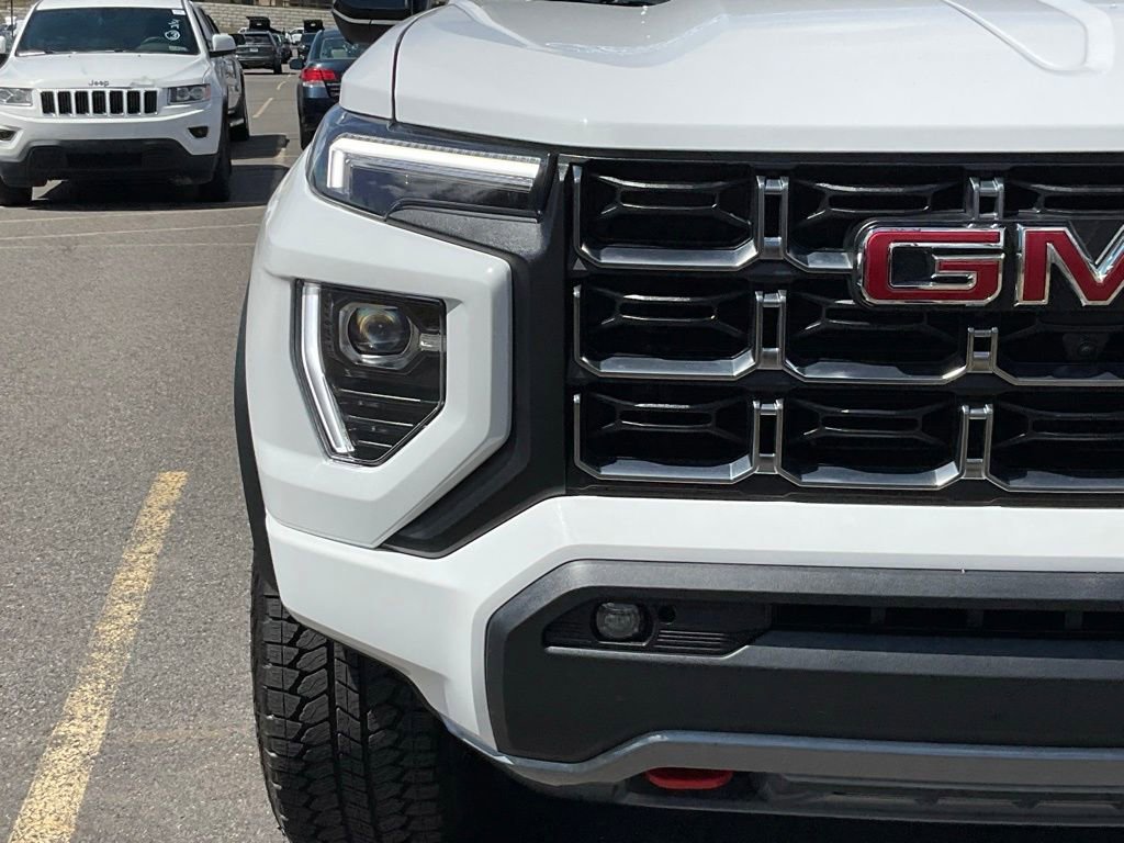 Used 2025 GMC Canyon AT4 w/ Nightfall Edition image 2