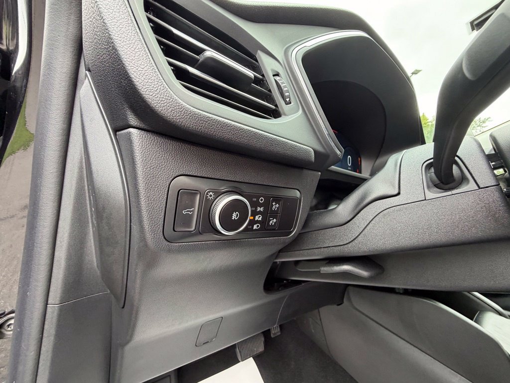 Certified 2025 Ford Escape Platinum AWD/4WD image 17
