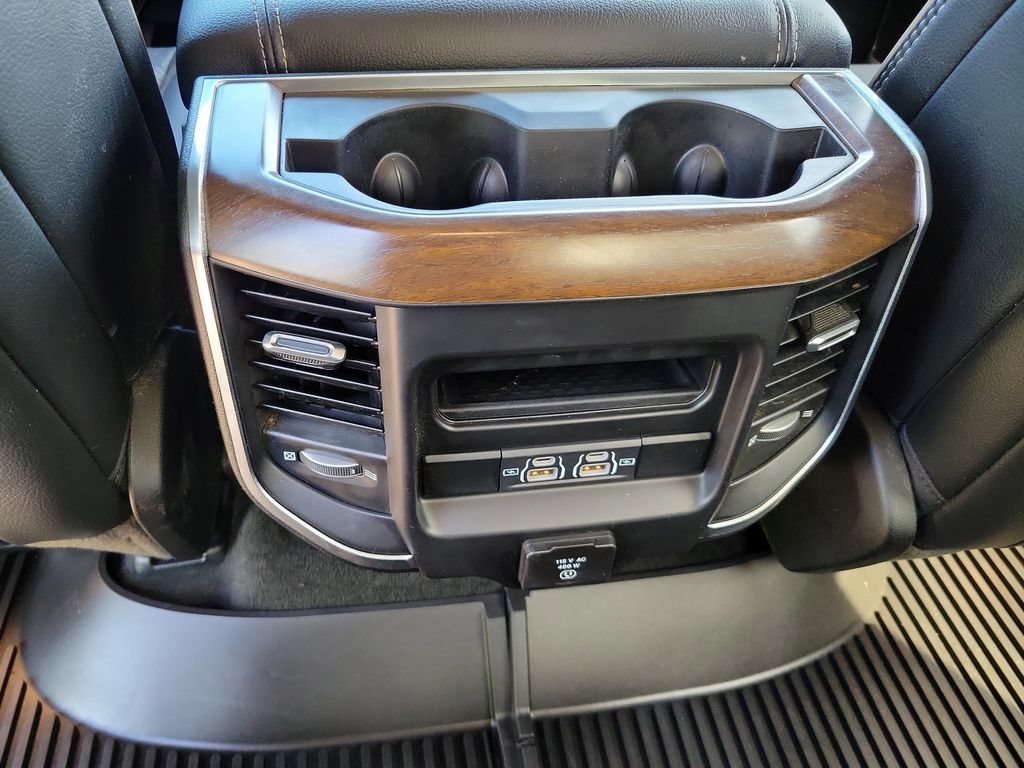 Used 2022 RAM 1500 Laramie AWD/4WD image 32