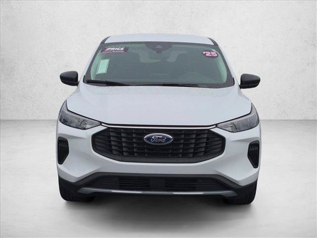 Certified 2025 Ford Escape Active FWD image 2