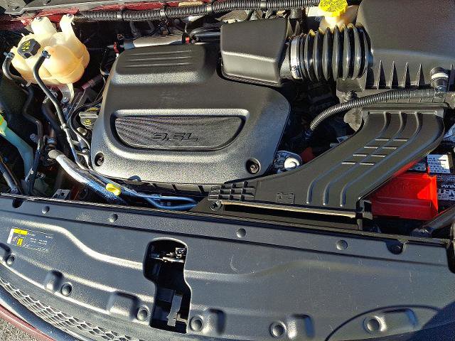 Used 2020 Chrysler Pacifica Limited image 27