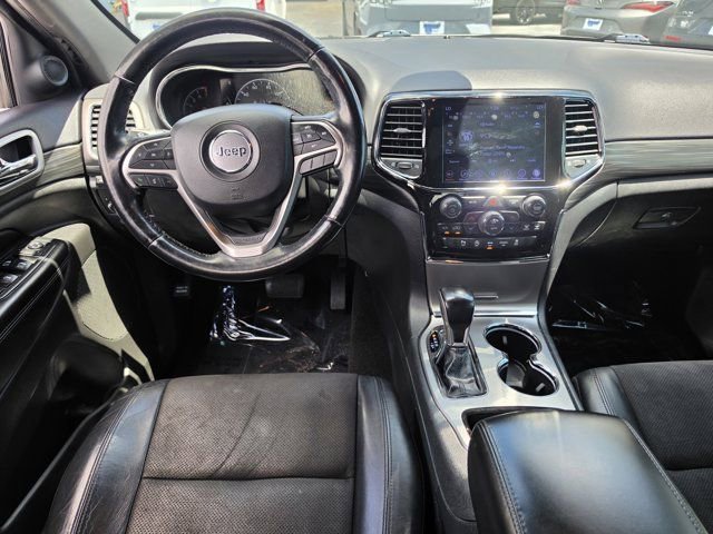 Used 2020 Jeep Grand Cherokee Altitude AWD/4WD image 16