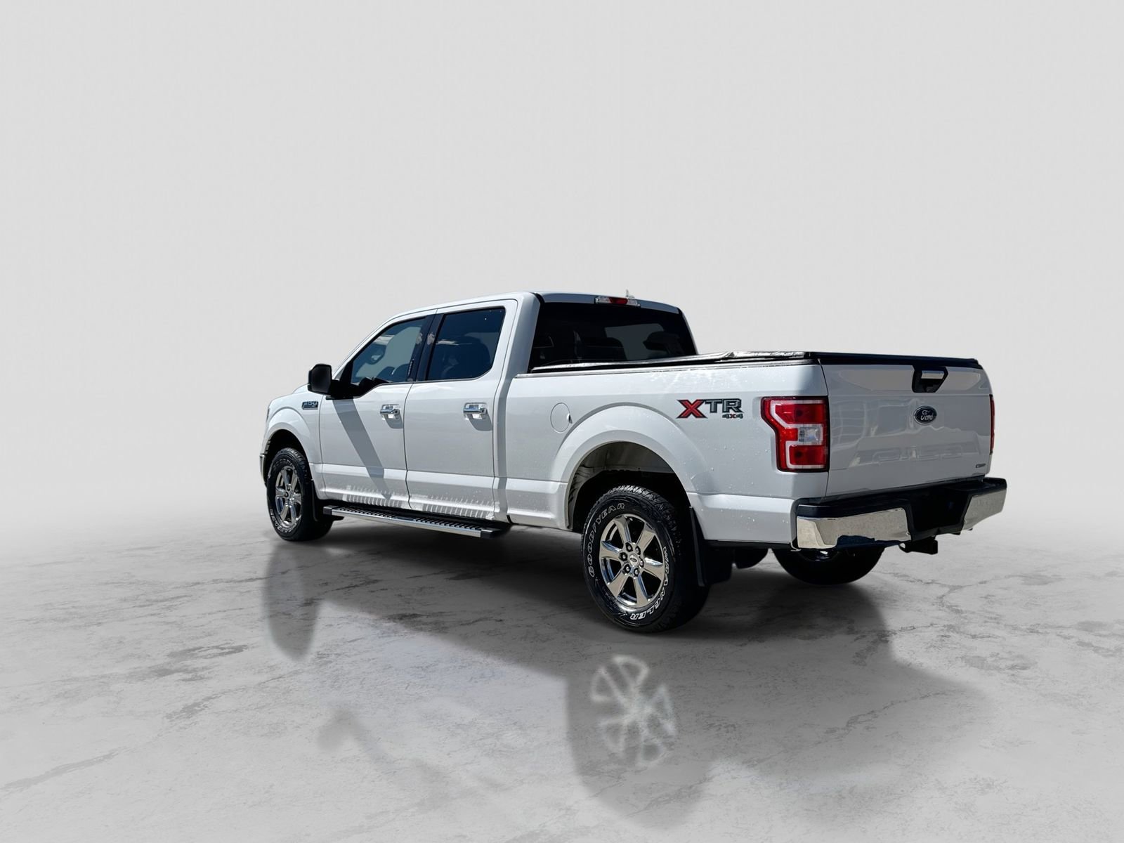 Certified 2020 Ford F150 XLT w/ XTR Package AWD/4WD image 5