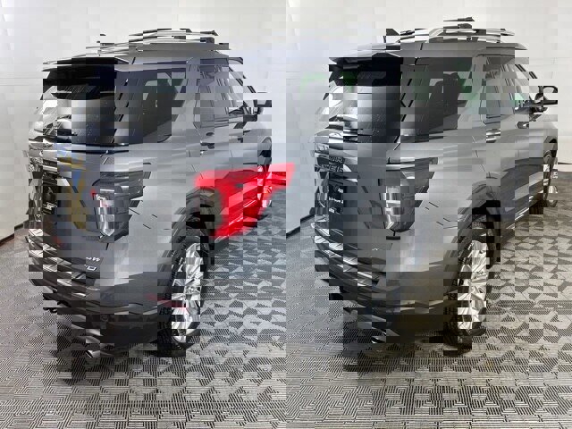 Certified 2023 Ford Explorer Limited w/ Limited Technology Package image 4