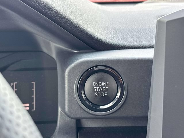Used 2025 Toyota Tacoma SR5 AWD/4WD image 36