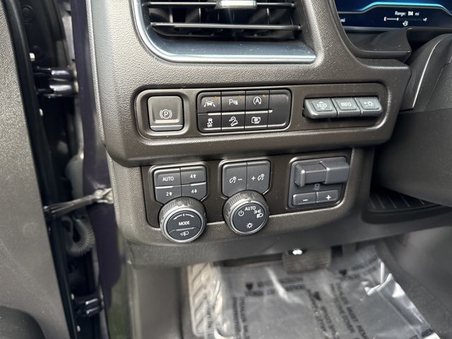 Used 2023 Chevrolet Suburban High Country w/ LPO, Illumination Package AWD/4WD image 13