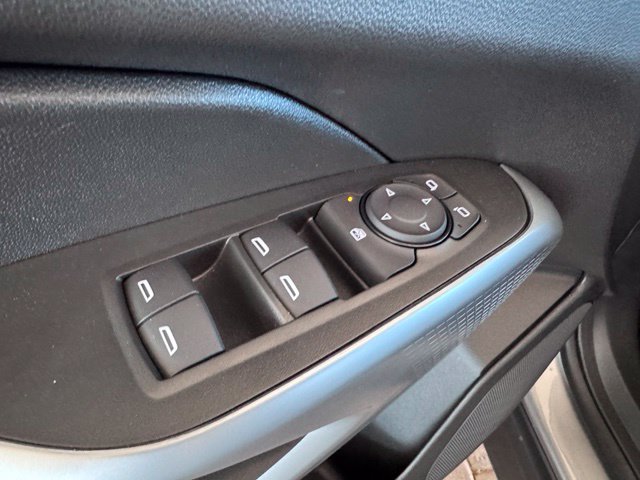 Used 2026 Chevrolet Trax LS w/ LS Convenience Package FWD image 10