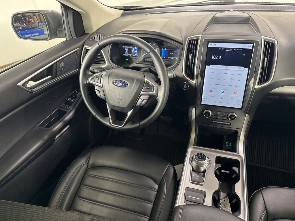 Certified 2024 Ford Edge SEL w/ Convenience Package AWD/4WD image 17