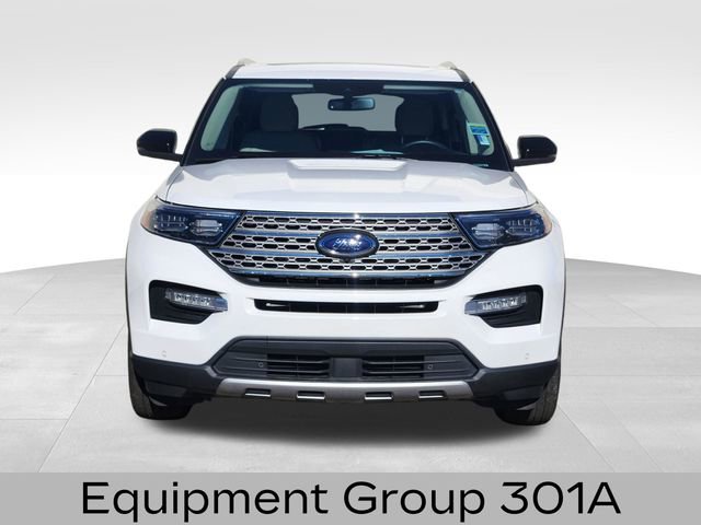 Certified 2023 Ford Explorer Limited w/ Equipment Group 301A image 3