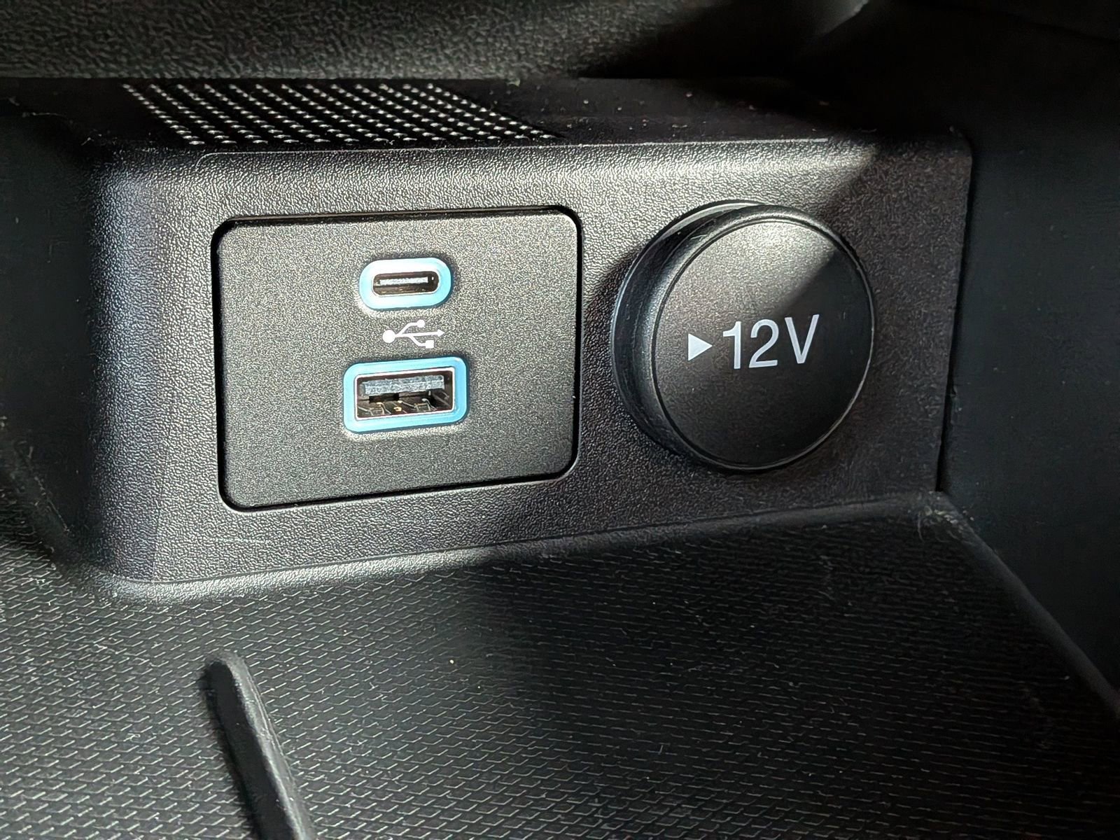 Certified 2023 Ford Escape ST-Line Select w/ Tech Pack #1 image 27