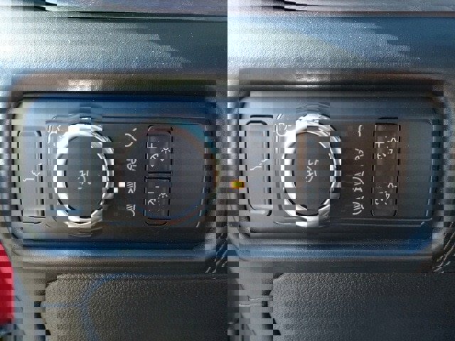 Certified 2021 Ford Explorer Platinum w/ Equipment Group 601A image 16