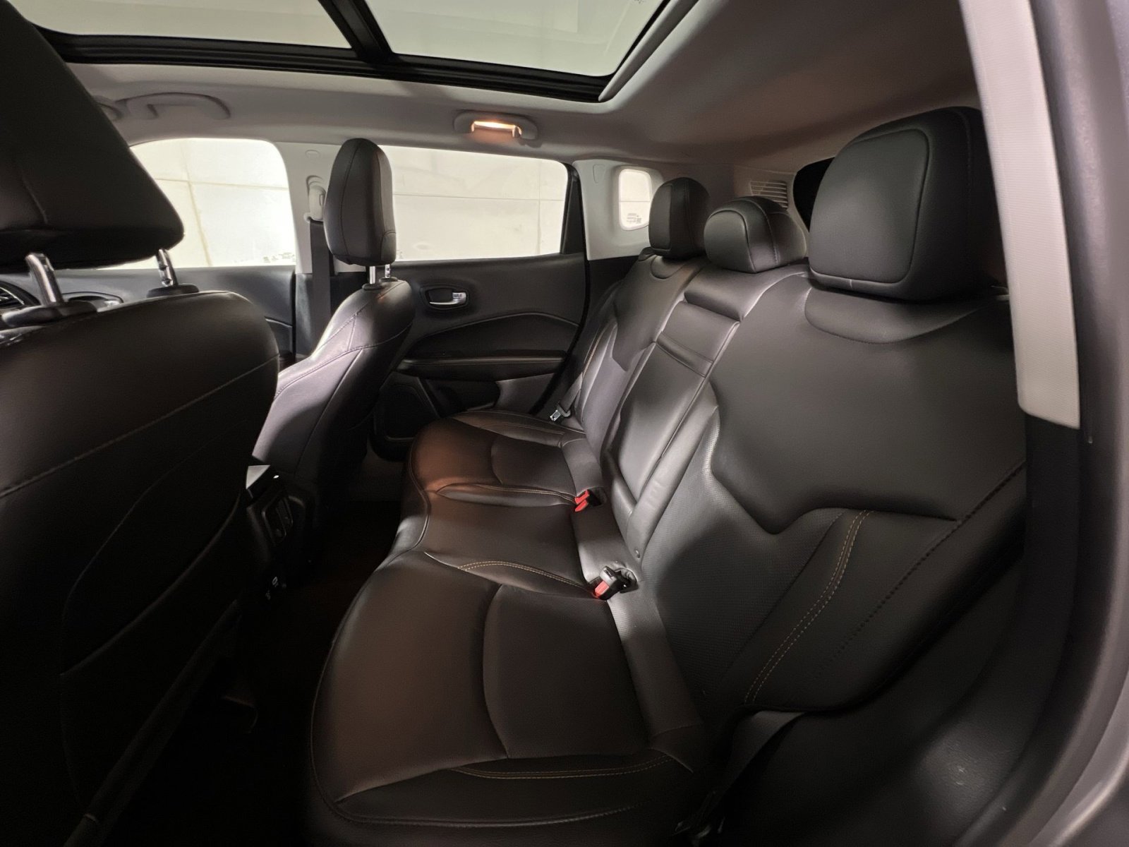 Used 2019 Jeep Compass Limited image 23