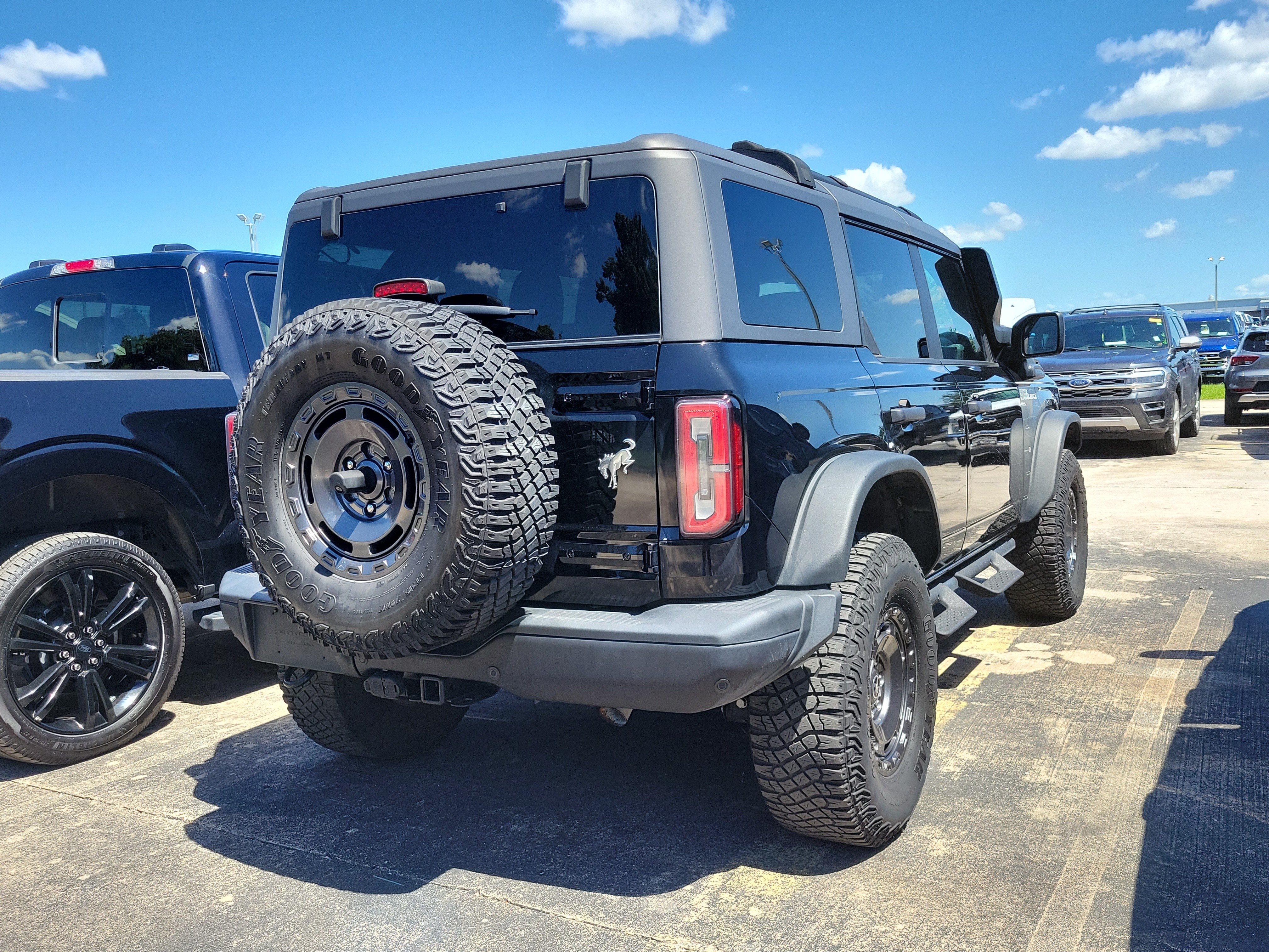 Certified 2024 Ford Bronco Everglades AWD/4WD image 5