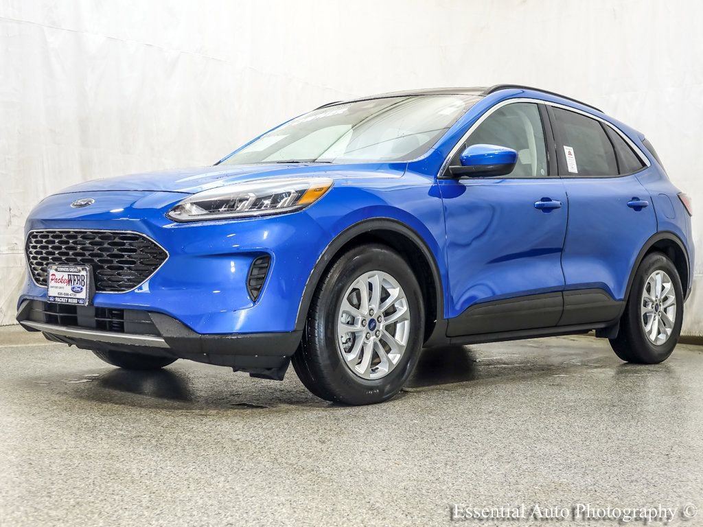 Certified 2020 Ford Escape SE FWD image 2
