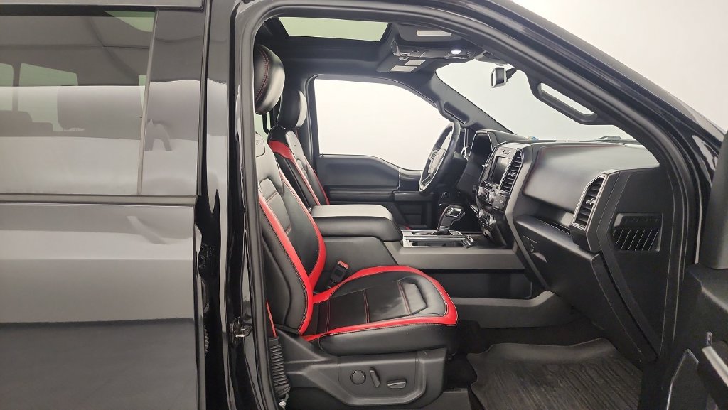 Certified 2019 Ford F150 Lariat w/ Equipment Group 502A Luxury AWD/4WD image 31
