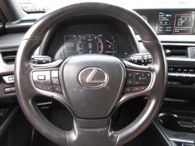 Used 2022 Lexus UX 200 w/ Accessory Package (Z1) image 15