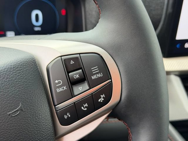 Certified 2025 Ford Explorer Active AWD/4WD image 10