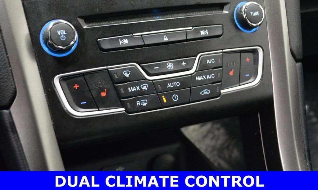 Certified 2017 Ford Fusion SE w/ Fusion SE Technology Package image 12