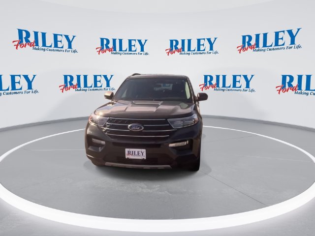 Certified 2023 Ford Explorer XLT w/ Equipment Group 202A AWD/4WD image 6
