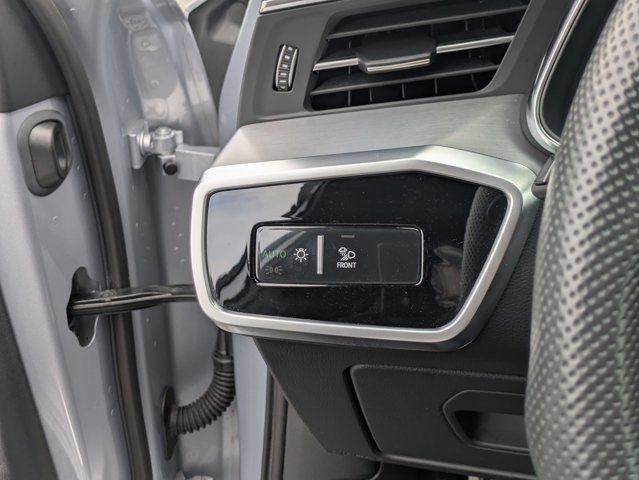 Used 2021 Audi S6 Prestige w/ Prestige Package image 17