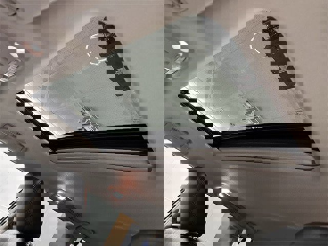 Used 2022 Nissan Armada SL w/ Captain's Chairs Package image 21