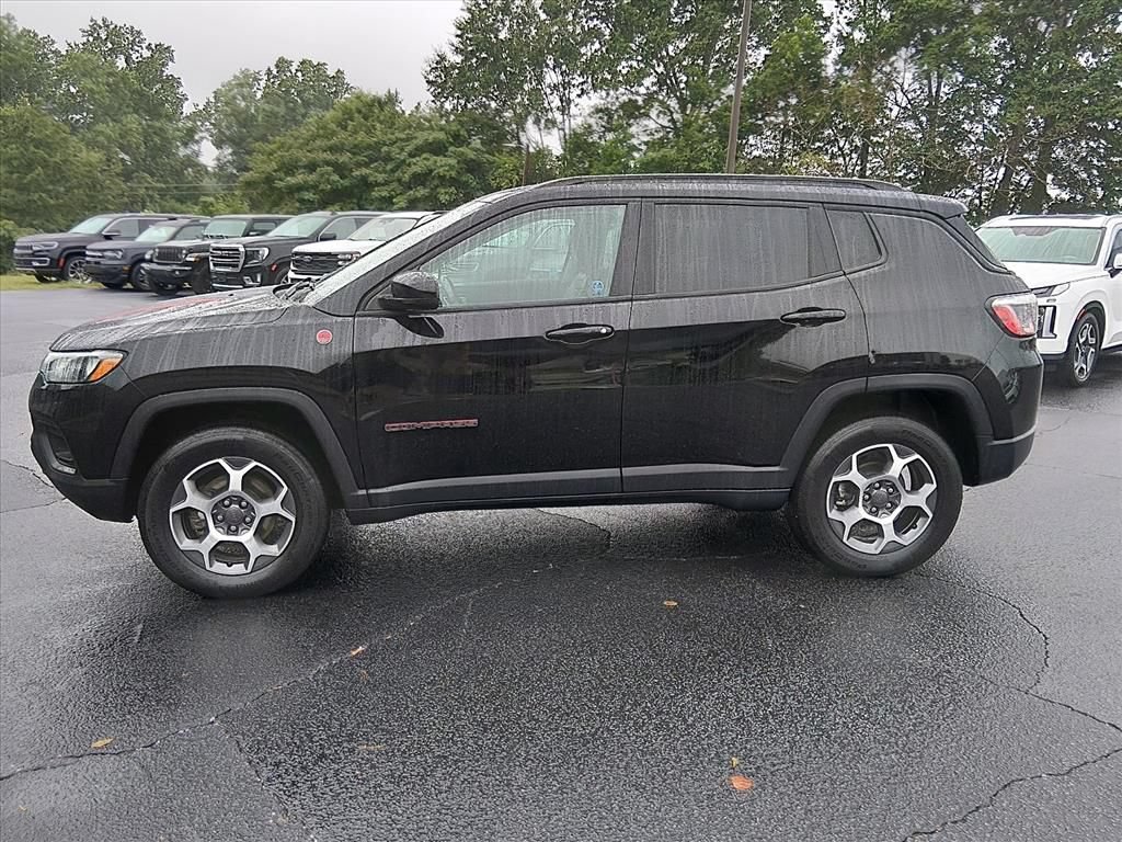 Used 2022 Jeep Compass Trailhawk w/ Trailhawk Convenience Group AWD/4WD image 7